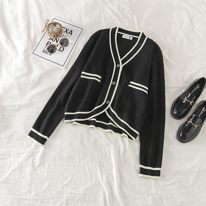 Lezser női kardigán gombokkal több színben