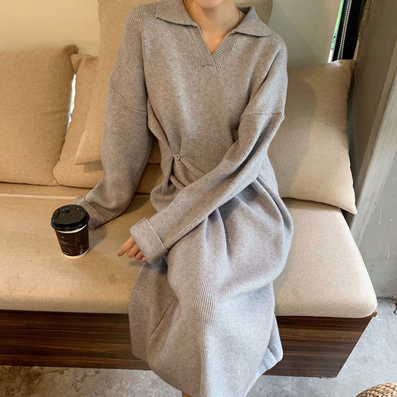 Modern női ruha két színben - szürke és fekete