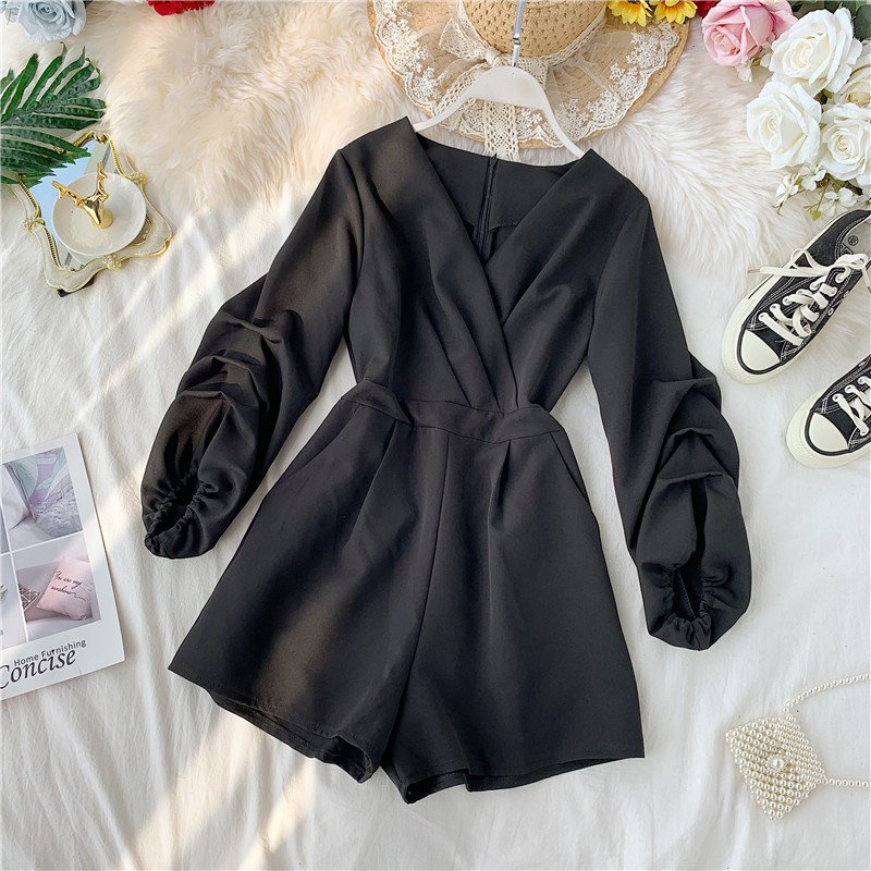 Salopetă de damă modernă cu mâneci lungi și decolteu spitz