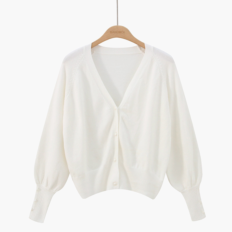 Aktuális női mellény gombokkal és spitz nyakkivágással több színben