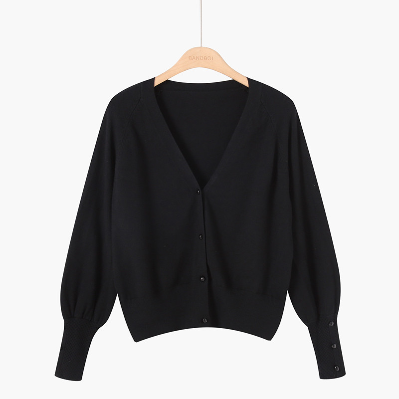 Aktuális női mellény gombokkal és spitz nyakkivágással több színben