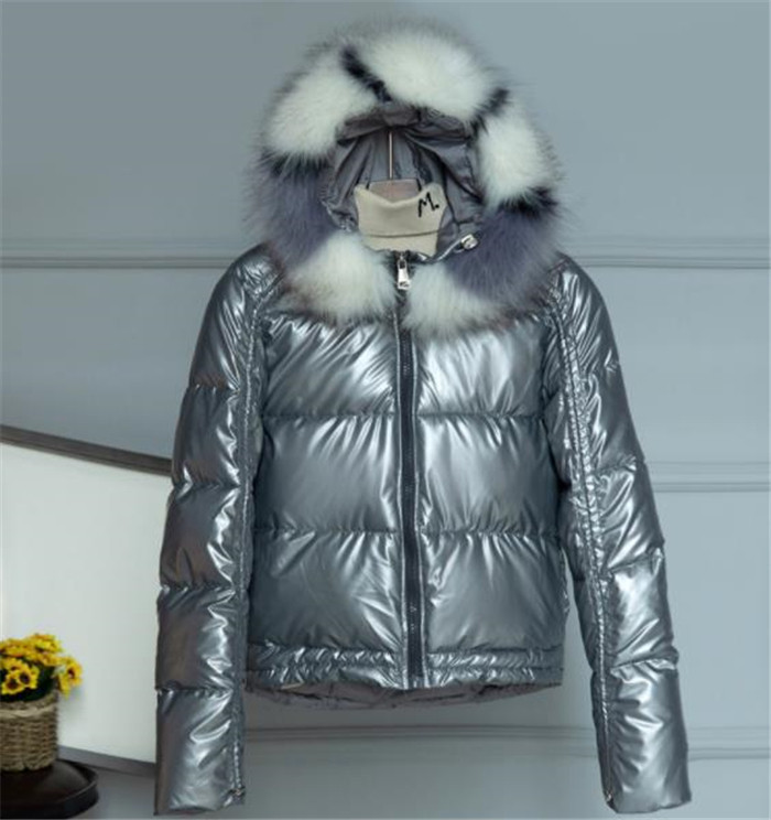 Μοντέρνο γυναικείο μπουφάν με φερμουάρ σε διάφορα χρώματα