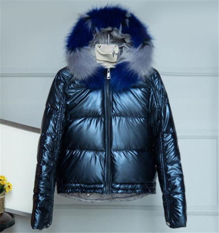 Μοντέρνο γυναικείο μπουφάν με φερμουάρ σε διάφορα χρώματα