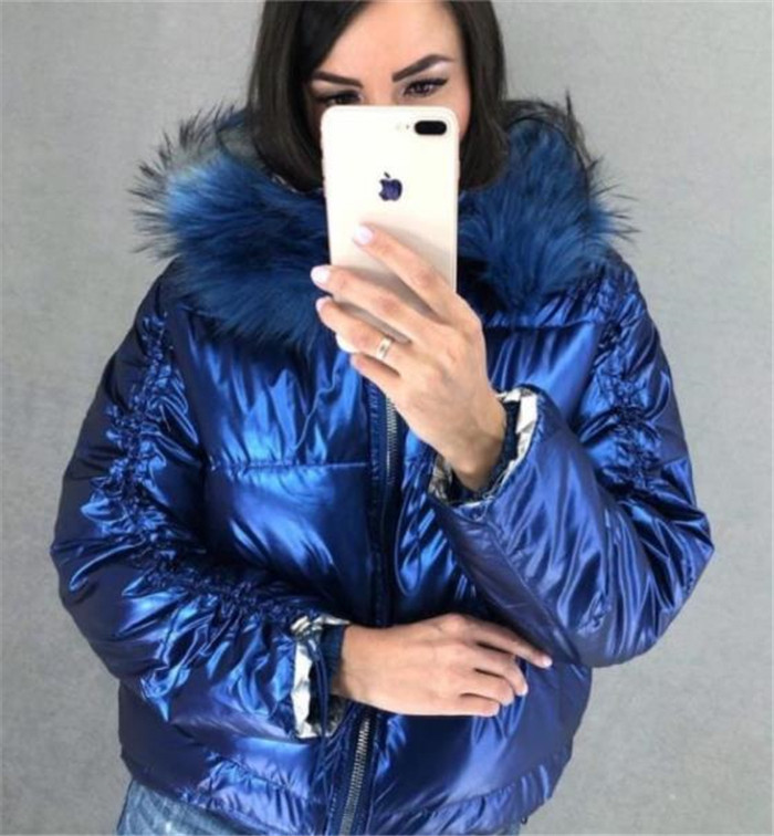 Μοντέρνο γυναικείο μπουφάν με φερμουάρ σε διάφορα χρώματα