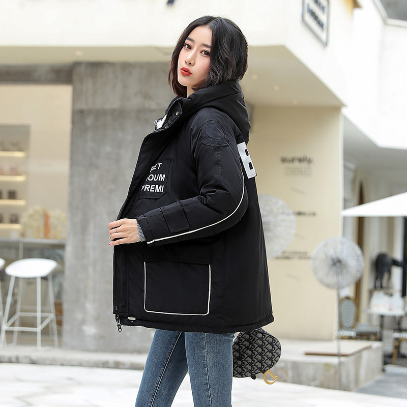 Női alkalmi kabát, hátoldalán felirattal több színben