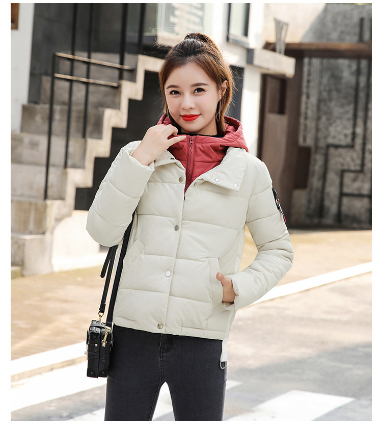 Modern női rövid kabát kapucnival, különböző színekben