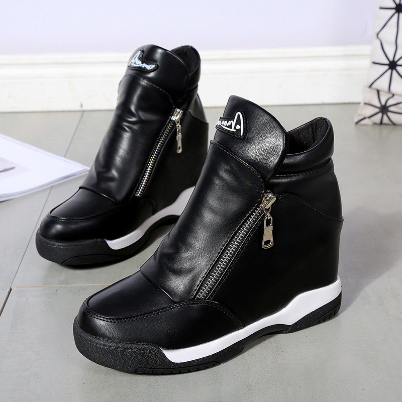 Alkalmi női platformcipő fehér és fekete cipzárral