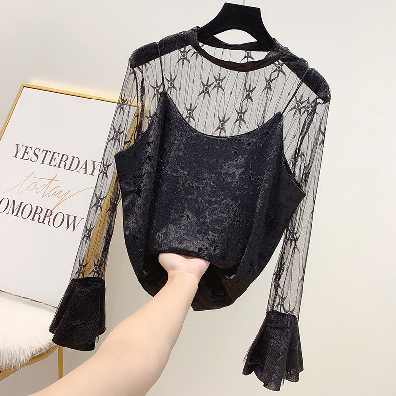 Κομψή βελούδινη γυναικεία μπλούζα με δαντέλα και μανίκια λωτού σε τρία χρώματα