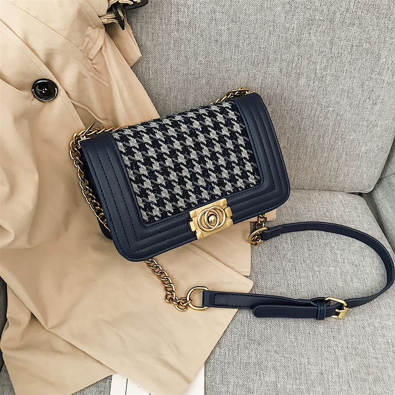 Fém rögzítésű női táska négy színben