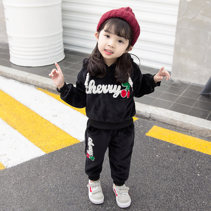 Sportos gyerek szett lányoknak rózsaszín és fekete színben, két részből áll