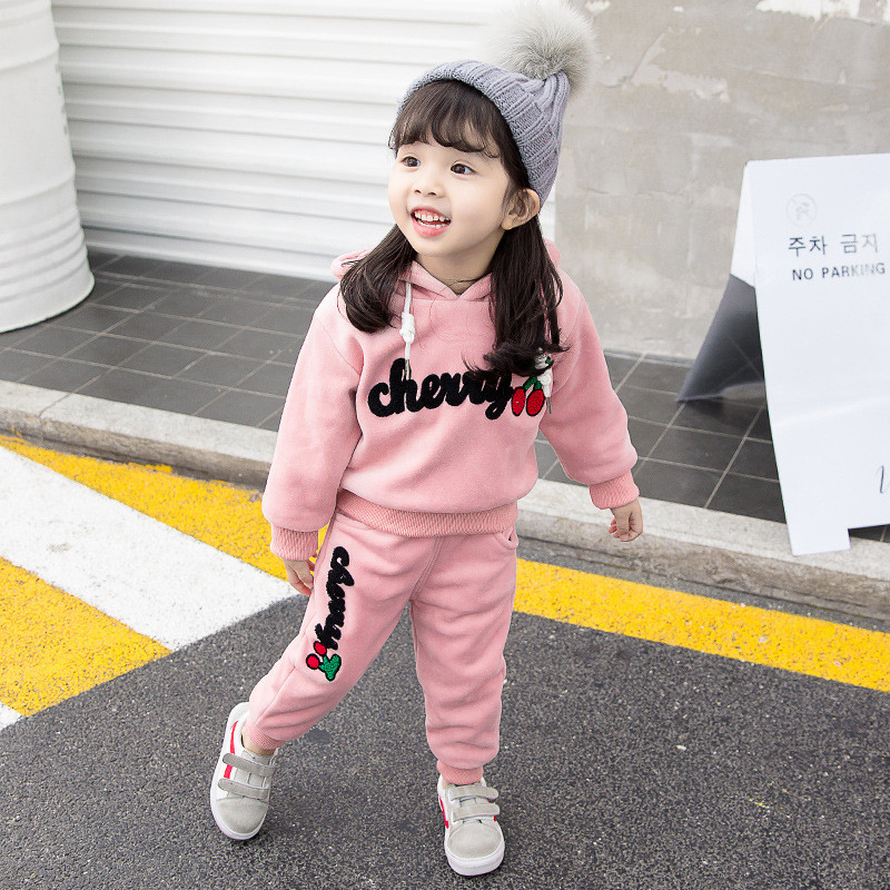 Sportos gyerek szett lányoknak rózsaszín és fekete színben, két részből áll