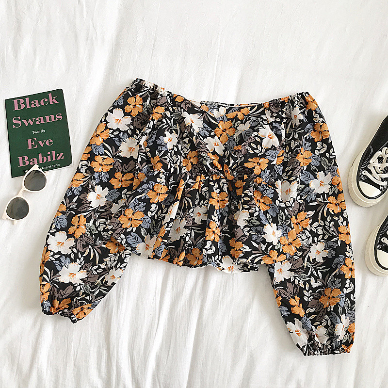 Lezser női blúz csupasz váll és virágmintás két színben