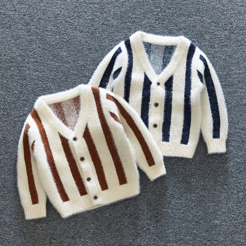 Модерна детска жилетка за момчета в два цвята с V-образно деколте
