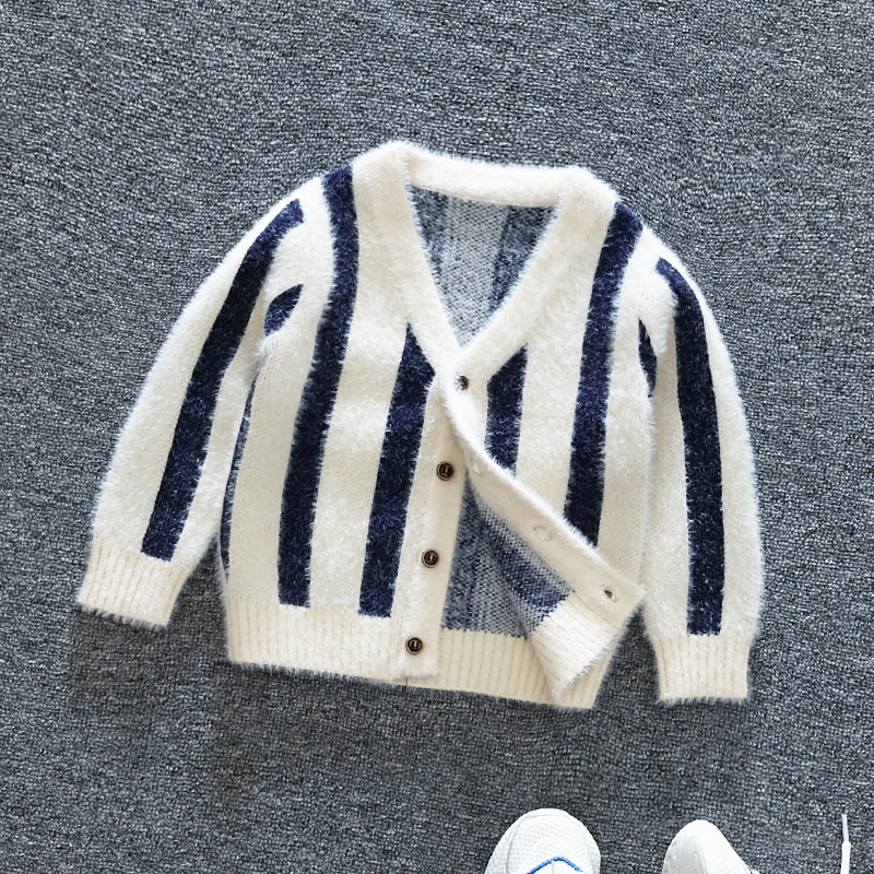 Vesta moderna pentru copii pentru baieti in doua culori cu decolteu in V