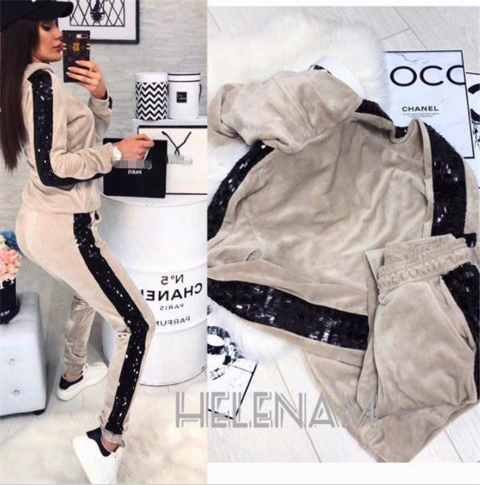 Γυναικείο σετ σε δύο μέρη  με γυαλιστερό άκρο σε διάφορα χρώματα