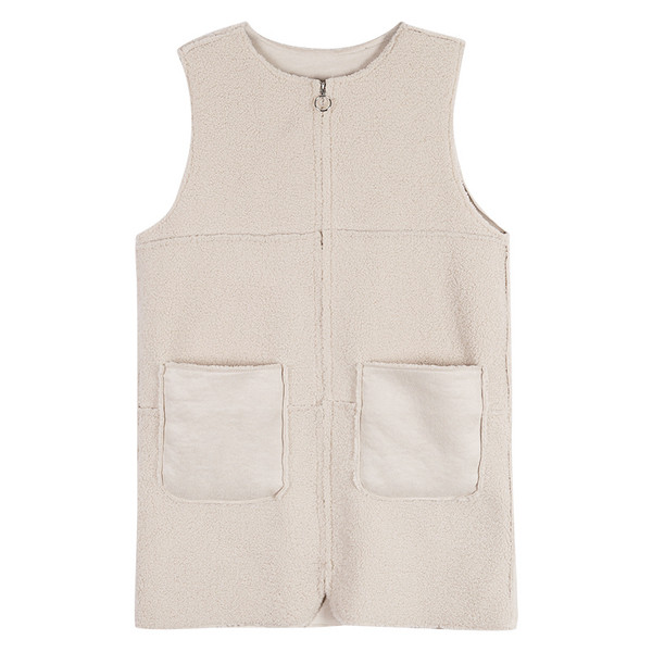 Γυναικείο γιλέκο για το φθινοπώρο και το χειμώνα με τσέπες σε λευκό και καφέ χρώμα