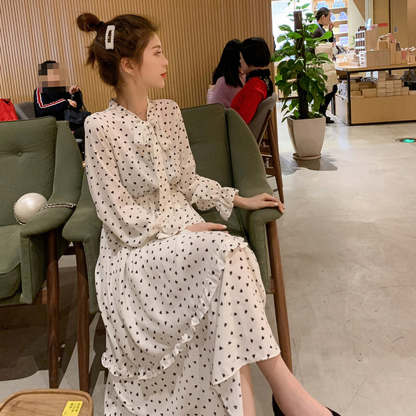 Pöttyös női hosszú ruha fekete, fehér és piros színekben