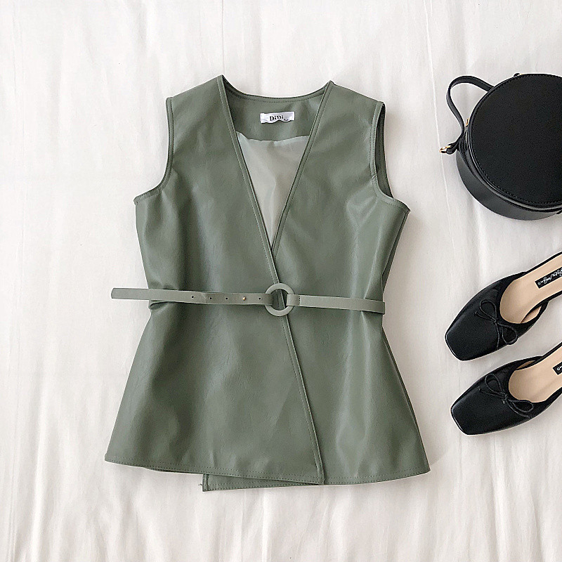 Μοντέρνο γυναικείο γιλέκο οικολογικού δέρματος με ζώνη σε τρία χρώματα