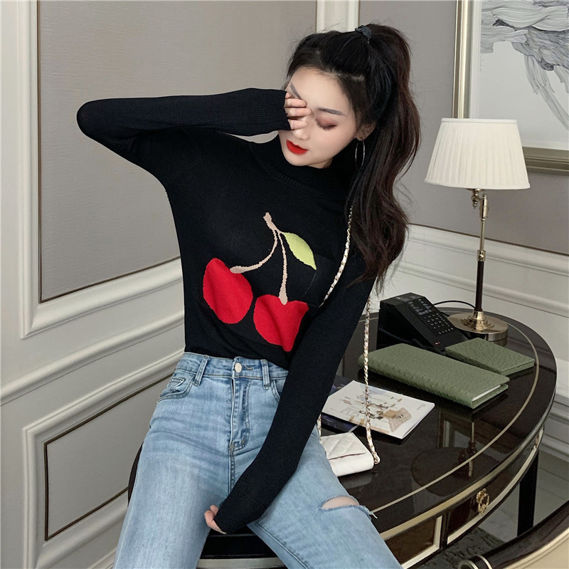 Bluză casual de damă cu mâneci lungi și broderie în negru și roșu