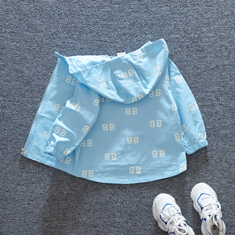 Geaca zilnica pentru copii pentru baieti in doua culori cu gluga