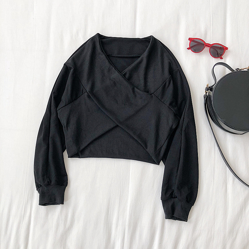 Μοντέρνα γυναικεία μπλούζα σε τρία χρώματα με μακριά μανίκια