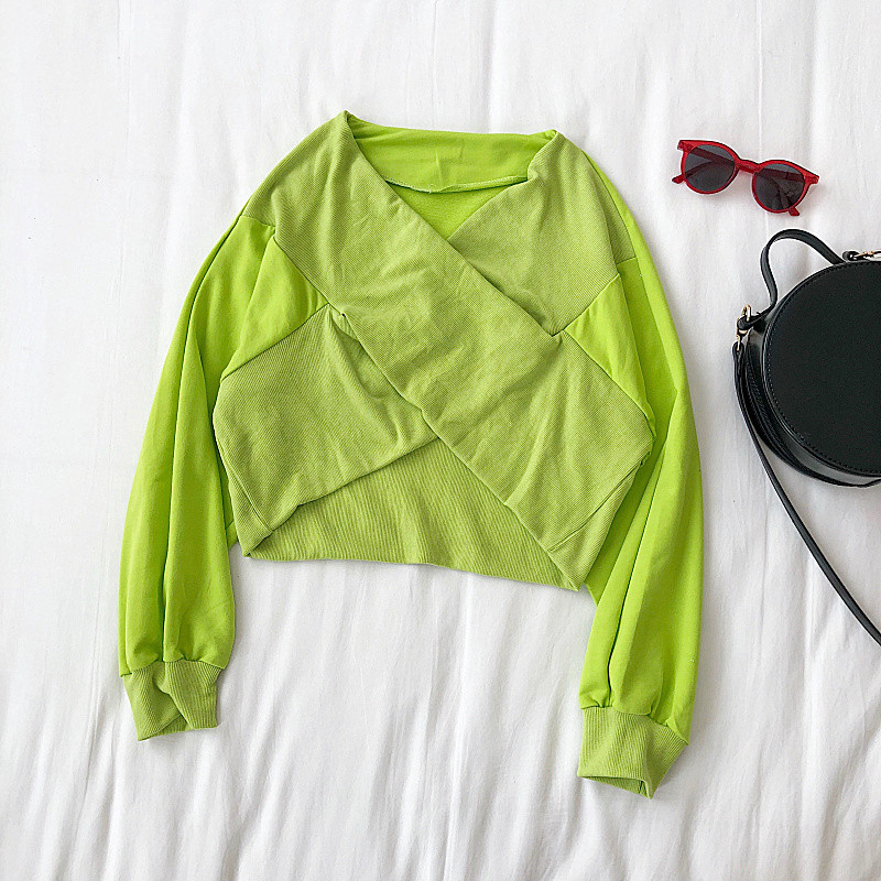 Μοντέρνα γυναικεία μπλούζα σε τρία χρώματα με μακριά μανίκια