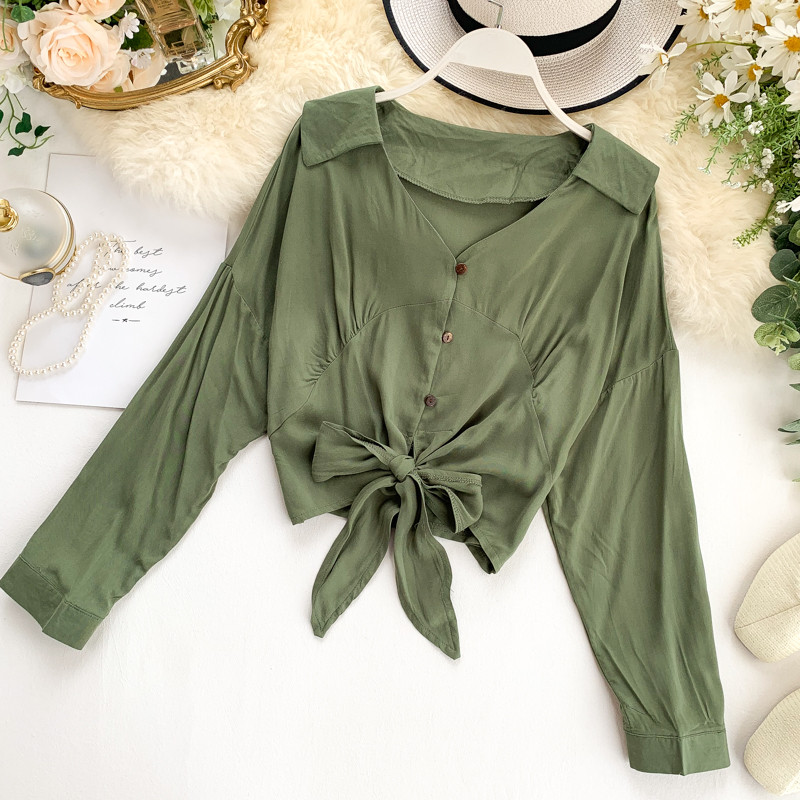 Cămașă de damă cu decolteu spitz în patru culori