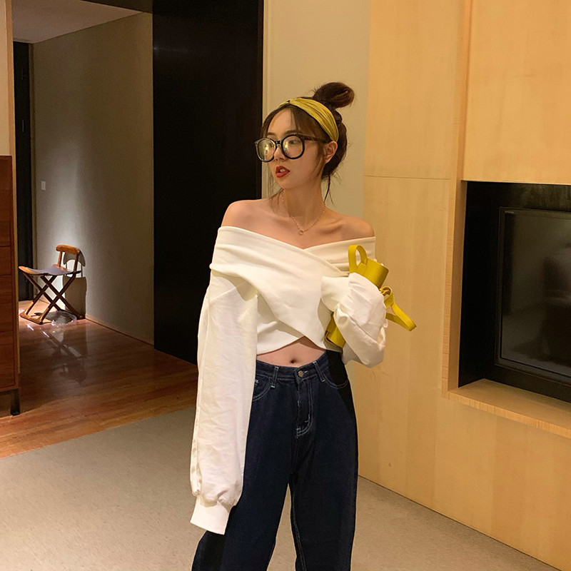 Bluză scurtă modernă de damă în alb și verde