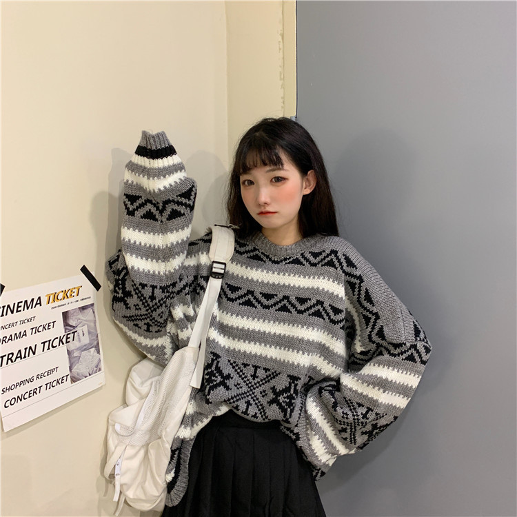 Γυναικείο φαρδύ μοντέλο πουλόβερ  σε δύο χρώματα