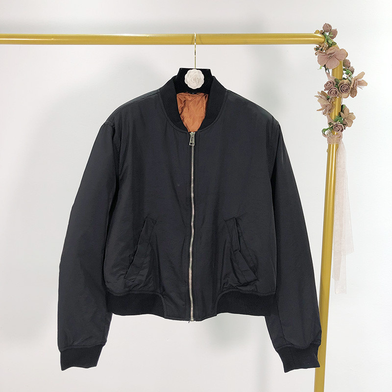 Jachetă subțire de primăvară-toamnă de culoare maro și negru, cu fermoar și buzunare