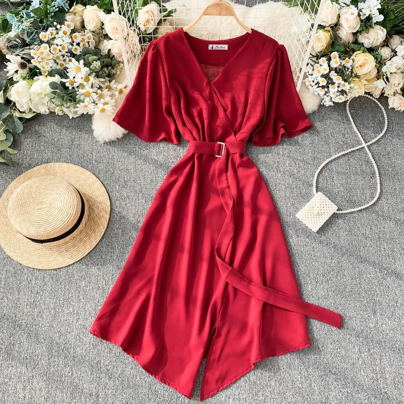 Rochie de dama cu curea si decolteu spitz