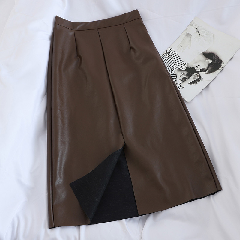 Modern női szoknya, magas derékkal, slicceléssel, öko bőrből