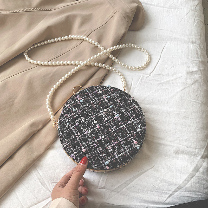 Geanta de dama moderna in doua culori cu perle