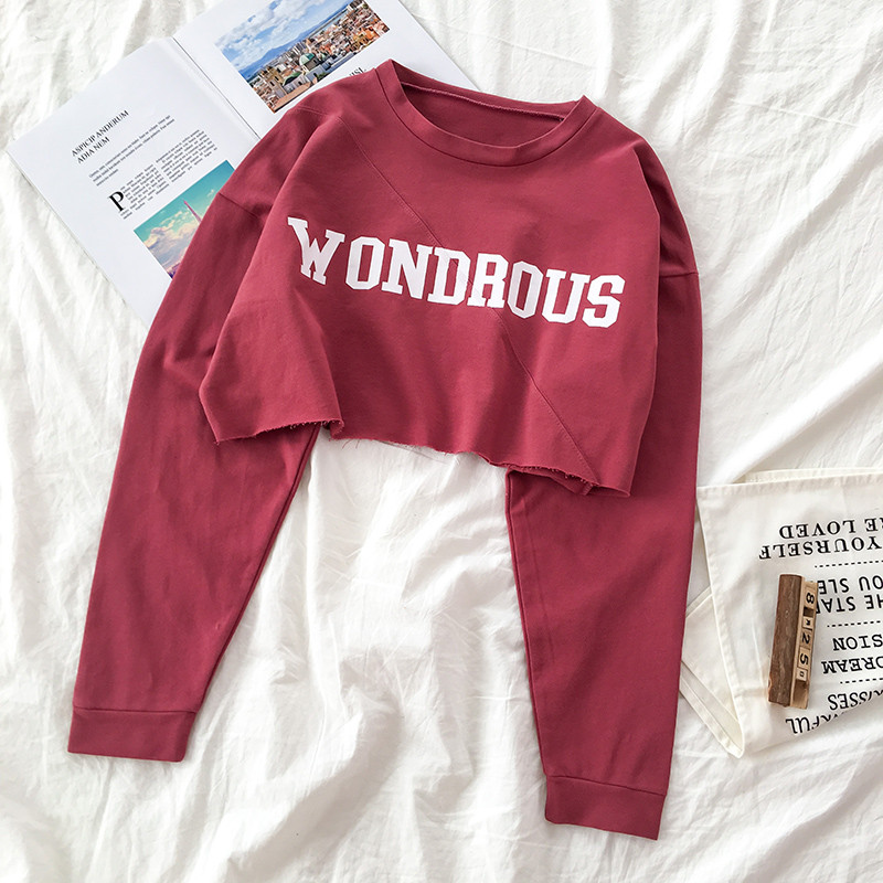 Bluză scurtă de damă în patru culori cu inscripție