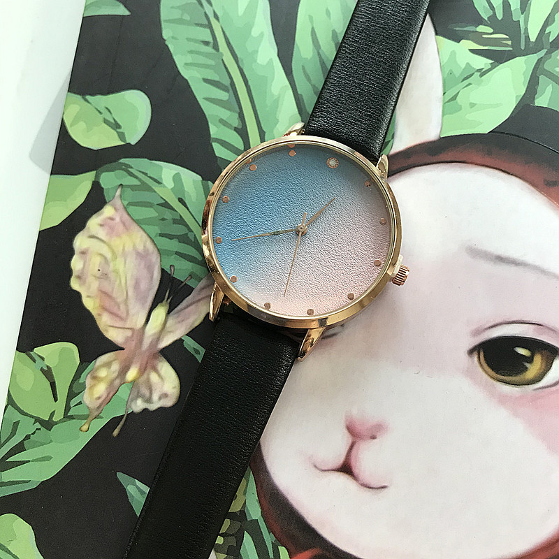 Ceas de damă de zi cu zi în negru, roz, alb și albastru