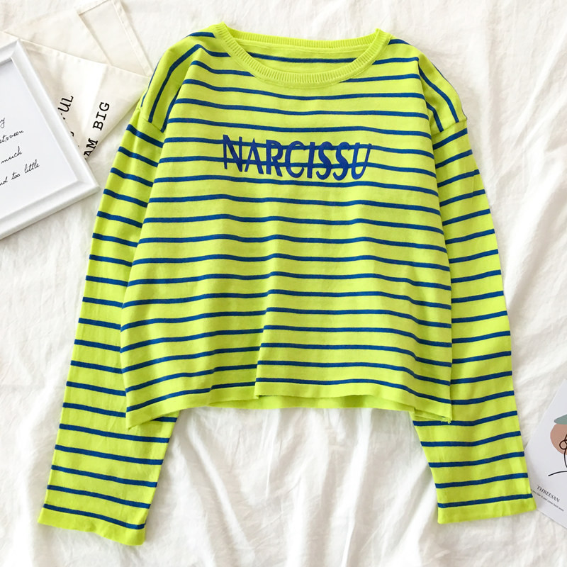 Bluză de damă cu dungi în patru culori cu inscripție