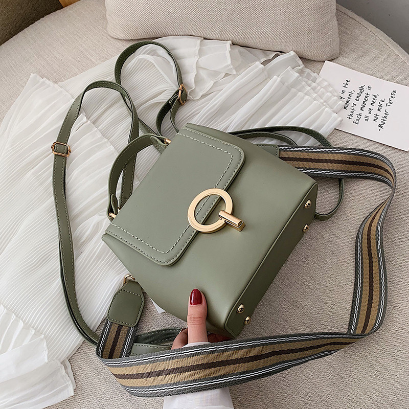 Rucsac de dama din piele cu decor metalic in mai multe culori