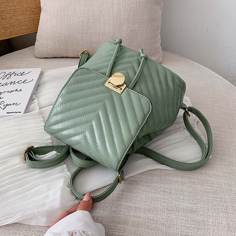 Rucsac modern de dama cu decor metalic in mai multe culori