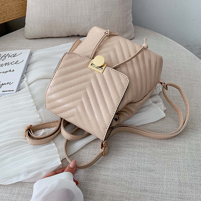 Rucsac modern de dama cu decor metalic in mai multe culori