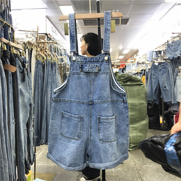 Γυναικεία ολόσωμη φόρμα σορτάκι denim σε μπλε χρώμα