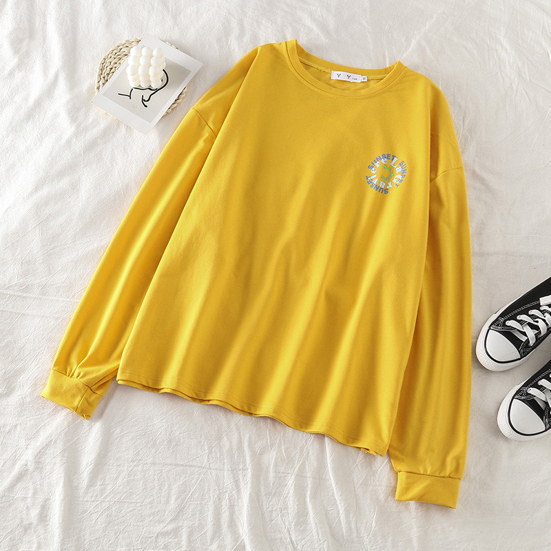 Bluză de damă modernă cu aplicație în mai multe culori