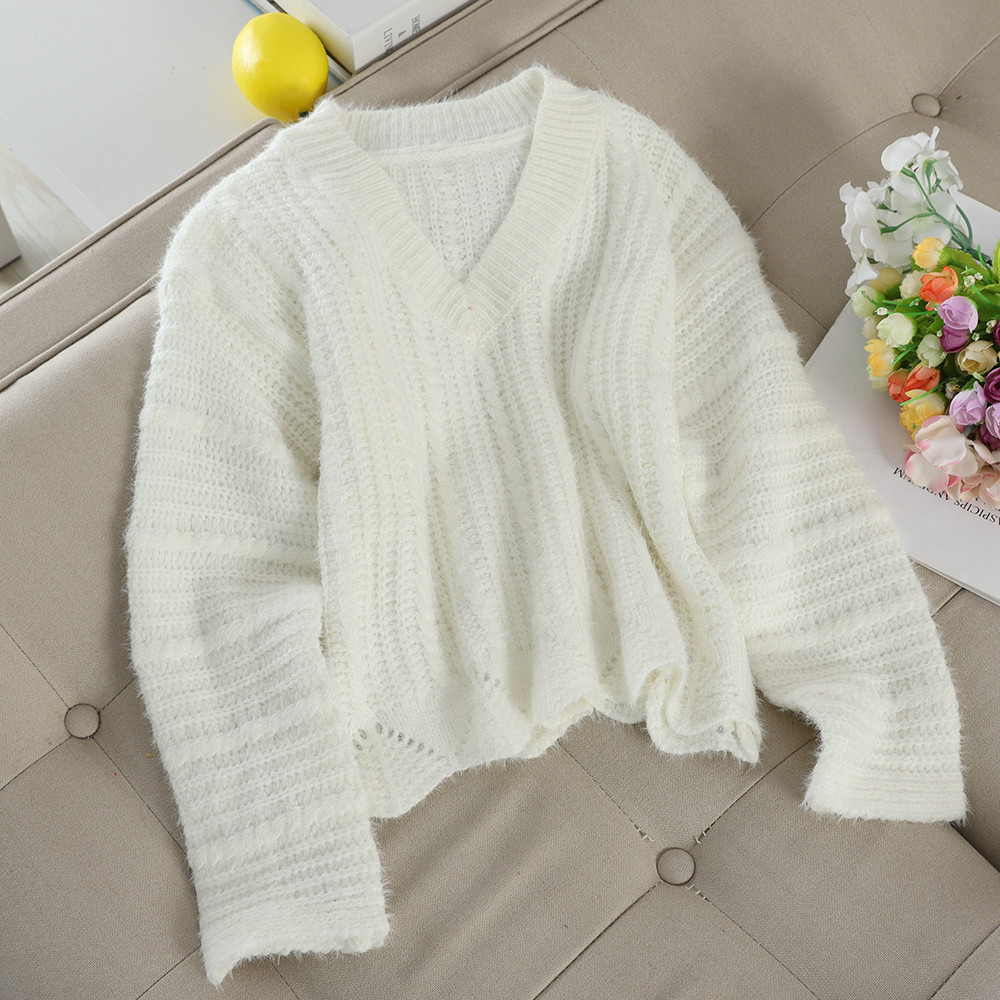 Pulover casual de dama cu decolteu spitz in diferite culori