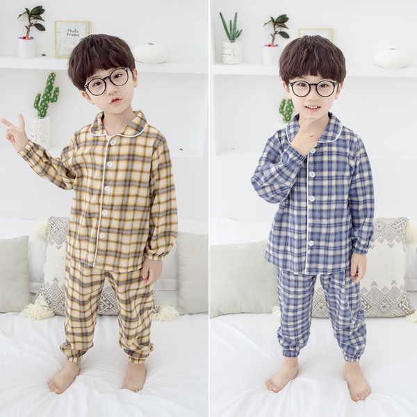 Карирана детска пижама в два цвята за момчета