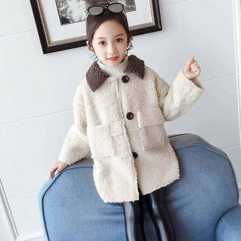 Geaca pentru copii moderna pentru fete cu buzunare si nasturi in trei culori