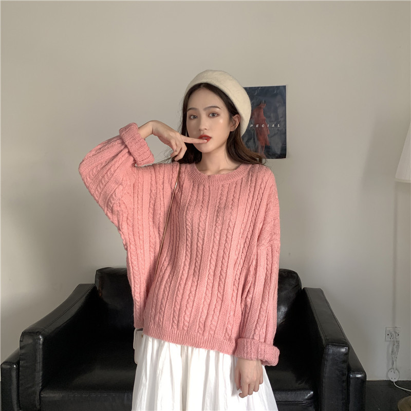 Női aktuális pulóver négy színben széles modell