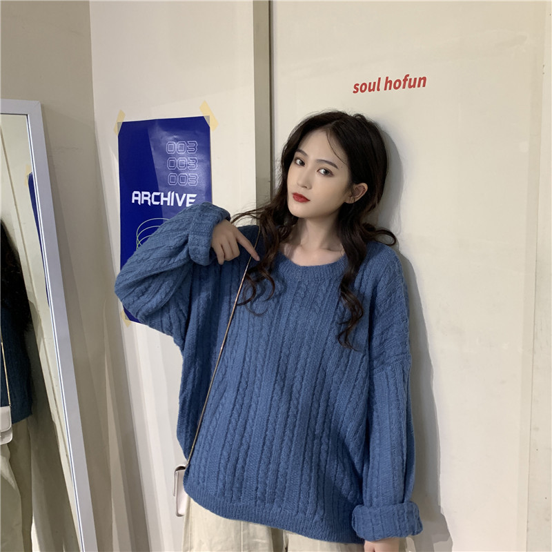 Női aktuális pulóver négy színben széles modell