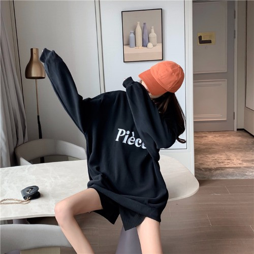 Női hosszú pulóver három színben felirattal