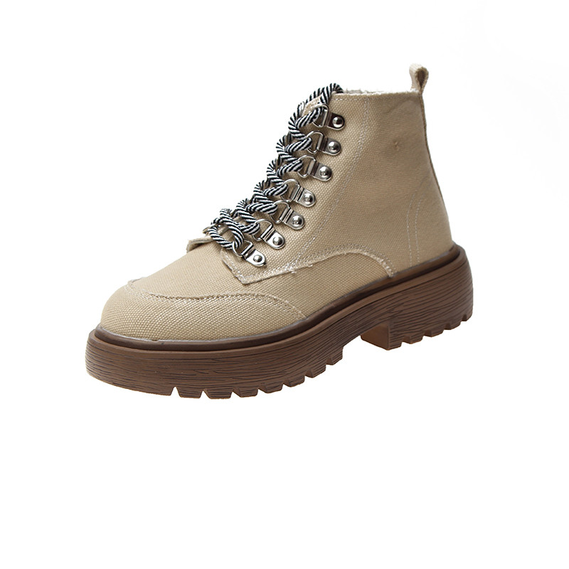 Fűzős női csizma két színben