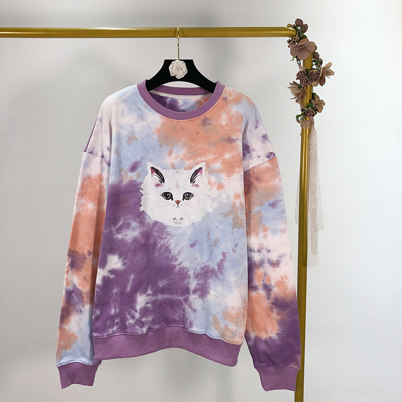 Bluza de dama cu culori fluide si aplicatie