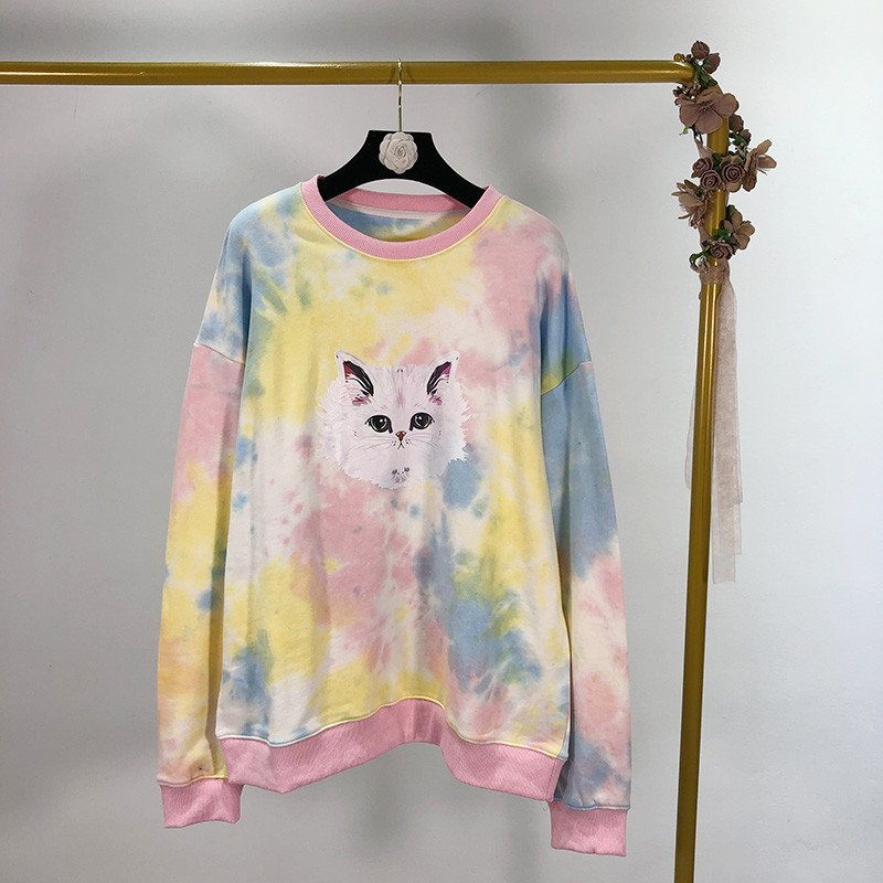 Bluza de dama cu culori fluide si aplicatie